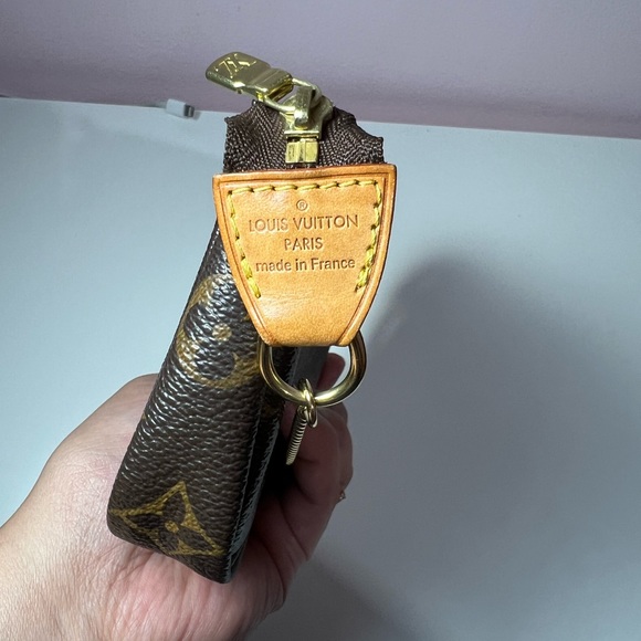 ❣️❣️❣️SOLD on IG❣️❣️❣️ mini pochette monogram - Picture 16 of 16